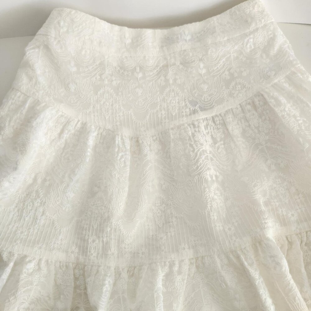 Short Sexy White Embroidered Lace Mini Skirt NWT
